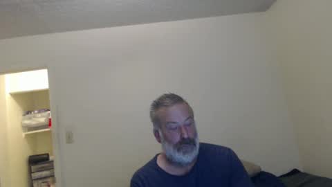 Snapshot of veryveryhairmanindenver chatting on December 9, 12:56 am hairy man online show from December 9, 12:56 am