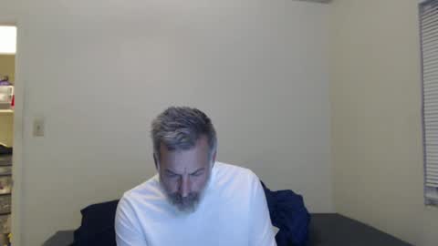 Snapshot of veryveryhairmanindenver chatting on December 24, 12:55 am hairy man online show from December 24, 12:55 am