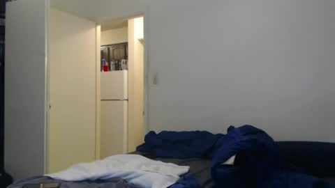 Snapshot of veryveryhairmanindenver chatting on January 17, 1:04 am hairy man online show from January 17, 1:04 am