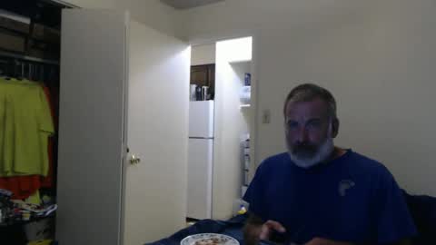 Snapshot of veryveryhairmanindenver chatting on September 12, 11:59 pm hairy man online show from September 12, 11:59 pm