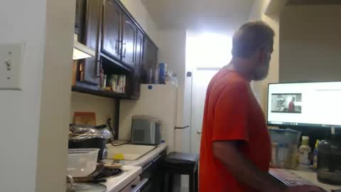 Snapshot of veryveryhairmanindenver chatting on September 20, 8:54 pm hairy man online show from September 20, 8:54 pm