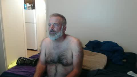 Snapshot of veryveryhairmanindenver chatting on October 28, 12:03 am hairy man online show from October 28, 12:03 am