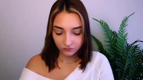 Ana online show from December 15, 10:19 am