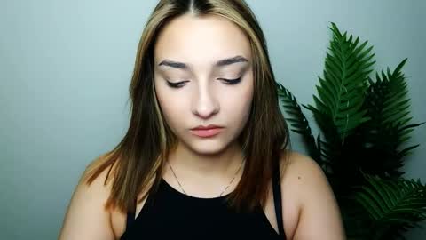 Ana online show from February 22, 4:05 pm