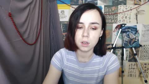 veryveryvery_shy online show from January 4, 6:41 am