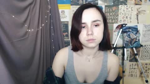 veryveryvery_shy online show from January 11, 6:24 am