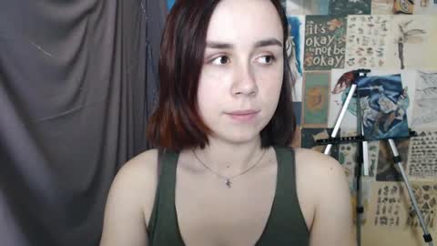 veryveryvery_shy online show from January 13, 9:08 am