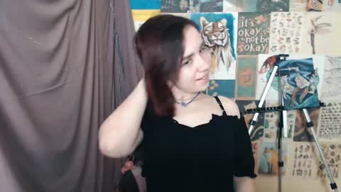 veryveryvery_shy online show from January 16, 6:46 am