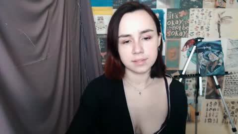 veryveryvery_shy online show from January 26, 6:38 am