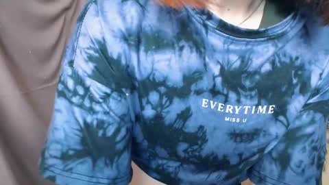 veryveryvery_shy online show from February 12, 7:02 am