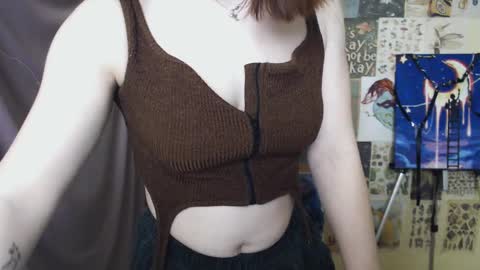 veryveryvery_shy online show from February 26, 6:47 am