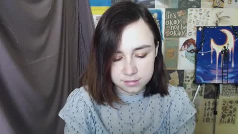 veryveryvery_shy online show from March 11, 6:43 am