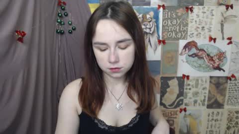 Snapshot of veryveryvery_shy chatting on January 10, 6:26 am veryveryvery_shy online show from January 10, 6:26 am