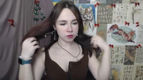 Snapshot of veryveryvery_shy chatting on January 14, 6:52 am veryveryvery_shy online show from January 14, 6:52 am