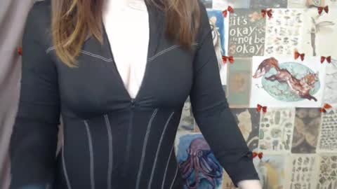 Snapshot of veryveryvery_shy chatting on January 17, 6:51 am veryveryvery_shy online show from January 17, 6:51 am