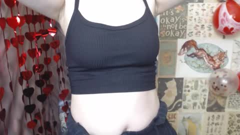 Snapshot of veryveryvery_shy chatting on February 10, 6:56 pm veryveryvery_shy online show from February 10, 6:56 pm