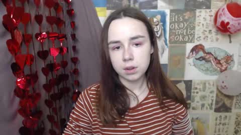 Snapshot of veryveryvery_shy chatting on February 16, 10:55 am veryveryvery_shy online show from February 16, 10:55 am