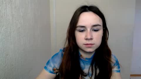 Snapshot of veryveryvery_shy chatting on February 23, 6:44 am veryveryvery_shy online show from February 23, 6:44 am