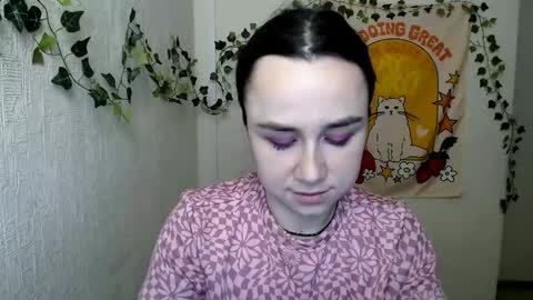 Snapshot of veryveryvery_shy chatting on February 28, 6:58 am veryveryvery_shy online show from February 28, 6:58 am