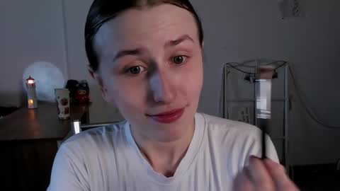 Snapshot of vespera_celeste chatting on February 4, 9:48 am Celeste online show from February 4, 9:48 am