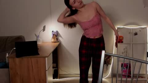 Snapshot of vespera_celeste chatting on February 22, 6:17 pm Celeste online show from February 22, 6:17 pm