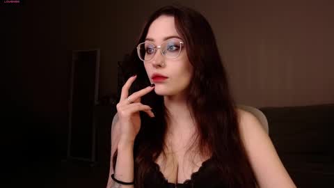 Iva  online show from November 29, 10:24 pm