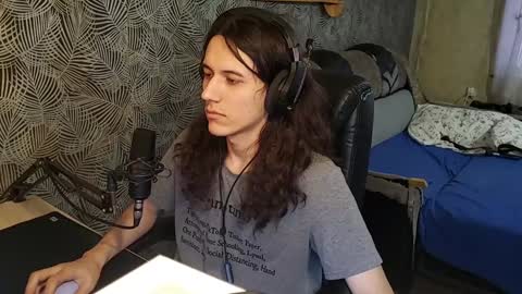 vialeras online show from December 6, 4:03 am