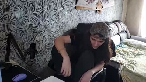 vialeras online show from December 31, 8:37 am