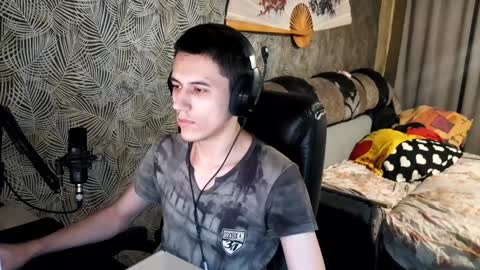 vialeras online show from February 7, 7:06 pm