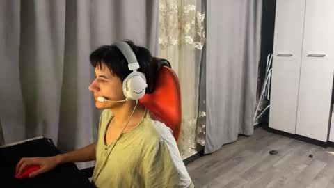 vialeras online show from February 13, 2:18 am