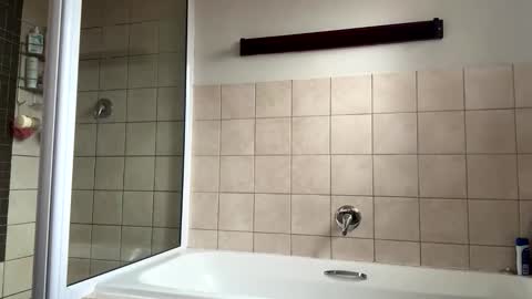 Vibez4days online show from February 18, 6:31 am