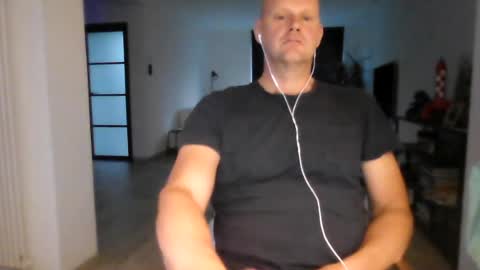 vic1_2072 online show from July 6, 3:47 am