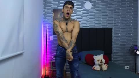 Victor cardenas online show from January 11, 11:13 pm