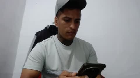 Victor cardenas online show from December 5, 8:38 pm