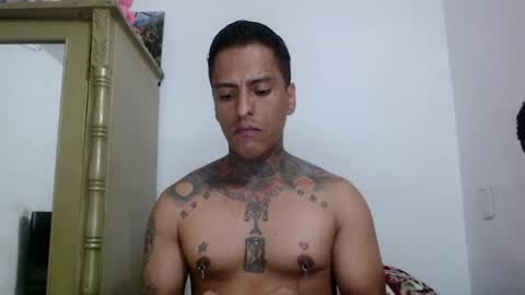 Snapshot of vicctorzc chatting on April 30, 6:25 pm Victor cardenas online show from April 30, 6:25 pm