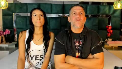 antonia y andrew online show from February 2, 5:06 am