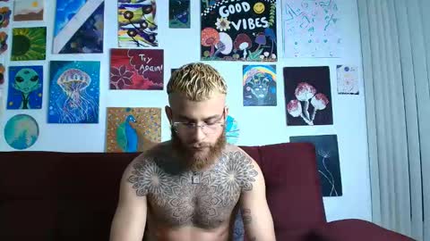 Snapshot of vickingcock7 chatting on October 11, 8:57 am vickingcock7 online show from October 11, 8:57 am