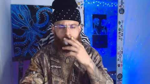 Snapshot of vickingcock7 chatting on January 7, 5:10 am vickingcock7 online show from January 7, 5:10 am