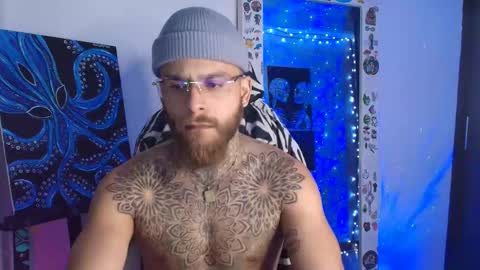 Snapshot of vickingcock7 chatting on January 16, 7:23 am vickingcock7 online show from January 16, 7:23 am