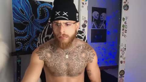 Snapshot of vickingcock7 chatting on February 7, 9:35 am vickingcock7 online show from February 7, 9:35 am