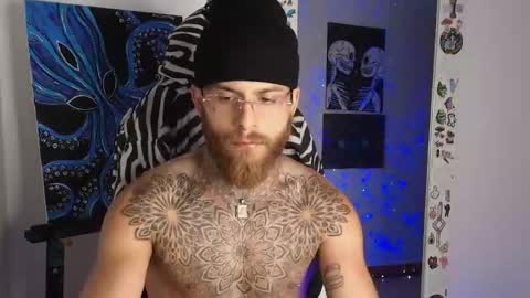 Snapshot of vickingcock7 chatting on February 12, 8:42 am vickingcock7 online show from February 12, 8:42 am