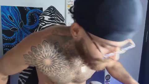 Snapshot of vickingcock7 chatting on February 14, 4:31 am vickingcock7 online show from February 14, 4:31 am