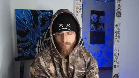 Snapshot of vickingcock7 chatting on February 15, 5:04 am vickingcock7 online show from February 15, 5:04 am