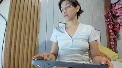 Vicky online show from March 5, 12:59 am