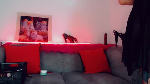 vicky_gill_ online show from September 17, 1:46 pm