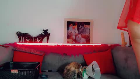 vicky_gill_ online show from October 14, 7:03 pm