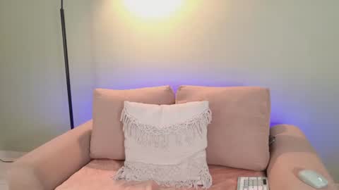 Snapshot of vicky_kittyy chatting on July 28, 2:57 pm Amy online show from July 28, 2:57 pm