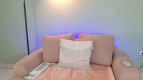 Snapshot of vicky_kittyy chatting on July 28, 4:39 pm Amy online show from July 28, 4:39 pm