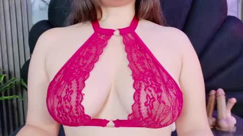 vicky_lopezz_ online show from May 20, 1:56 am