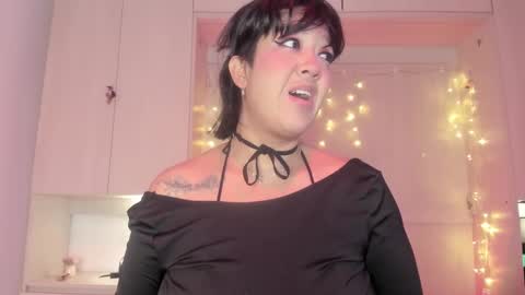 V I C K Y online show from February 9, 11:58 am